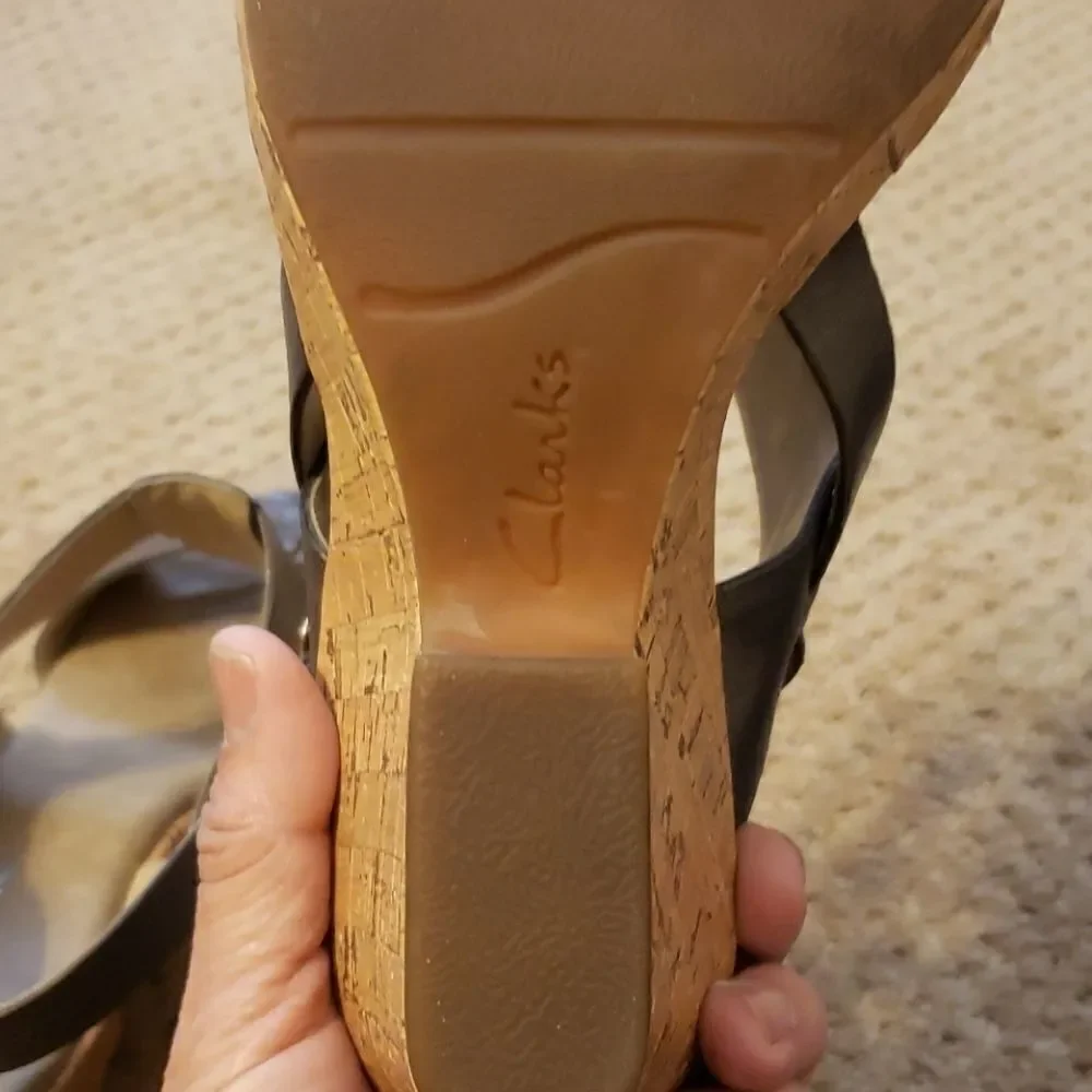 Clark bronze wedges size 10